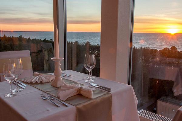 Dinner for two on the 10th floor of Meresuu SPA & Hotel