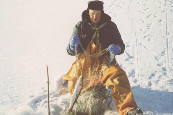 Fischerreise mit einem richtigen Fischer von Kihnu (im Winter mit einem Schlitten)
