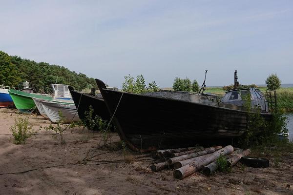 Кихнуский рыбацкий порт и исторические лодки рыбаков Кихну