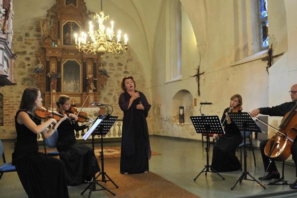 Kirche des Heiligen Bartholomäi zu Palamuse