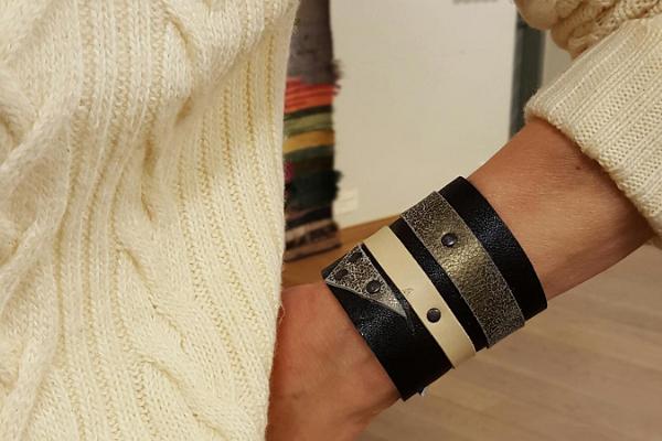 Workshop for making a leather bracelet