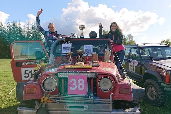 Saare Safari - minitävlingar och turer med Jeepar