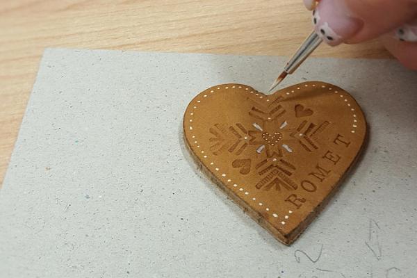 Leather keychain workshop