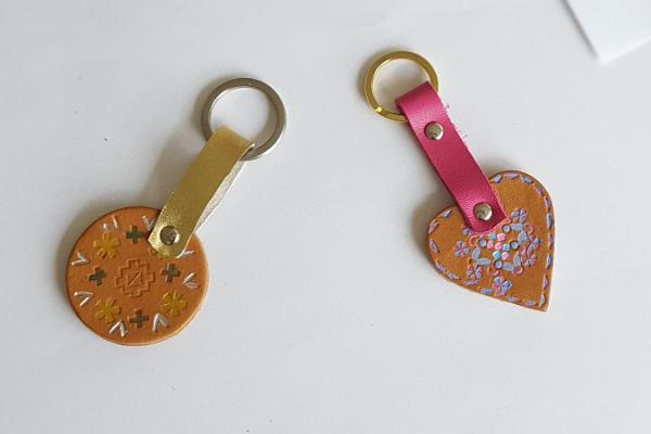 Leather keychain workshop