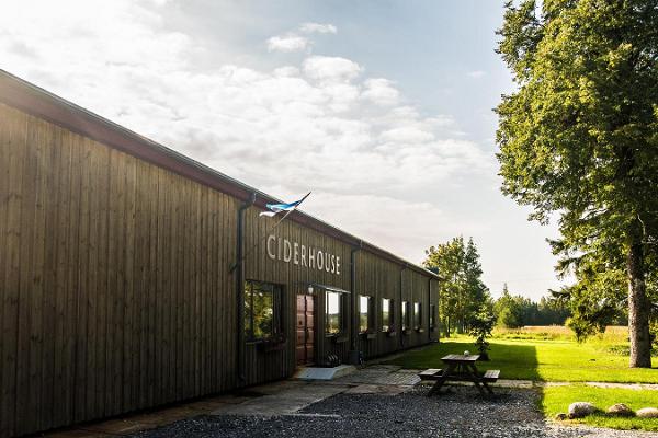 Jaanihanso CiderHouse - ein besonderer Seminarort inmitten von Apfelbäumen