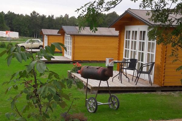 Pärnamäe gårds campingstugor på Kynö