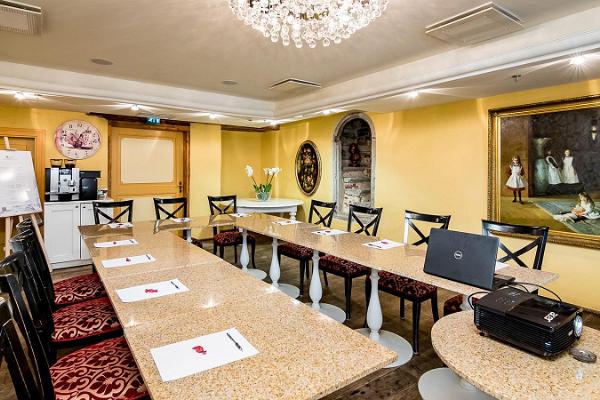 Meriton Old Town Garden Hotel seminar rooms