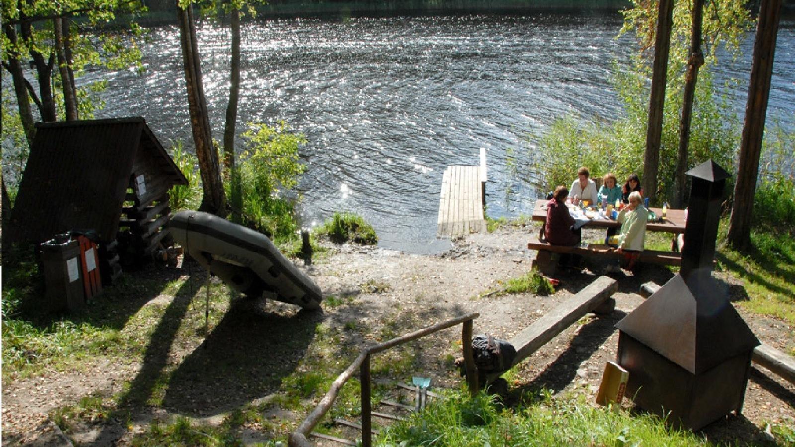 Площадка для костра и заповедник на озере Тюндре - pilt