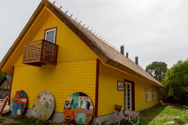 Das Traditionsbauernhof von Metsamaa auf der Insel Kihnu