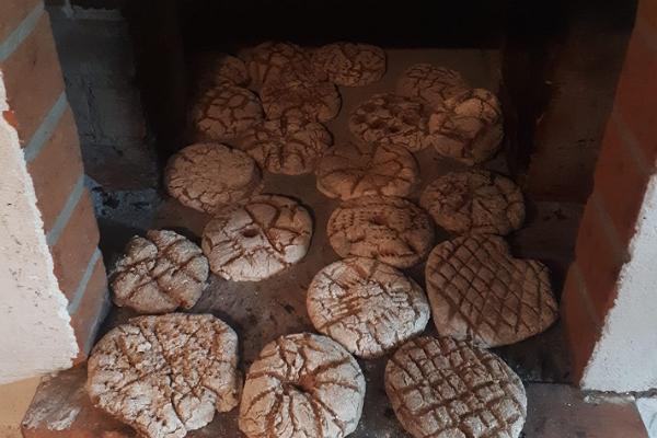 Hellenurmen vesimyllyn ohjelma "Vedestä leipään eli jauhojen valmistus myllyssä ja leivän valmistus myllyssä"