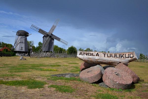 Saaremaa daytour to Kaali crater, Angla windmills and Panga cliff