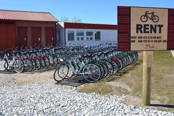 Fahrradverleih im Hafen von Kihnu