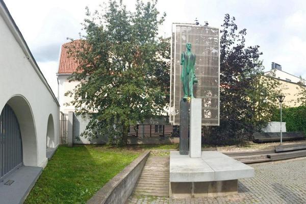 Das Jaan-Tõnisson-Denkmal