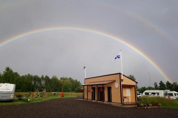 Solar Caravan Park - päikeseenergial toimiv karavanpark