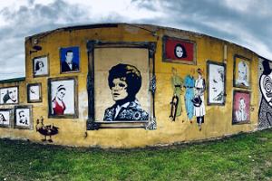 Street art tour in Karlova