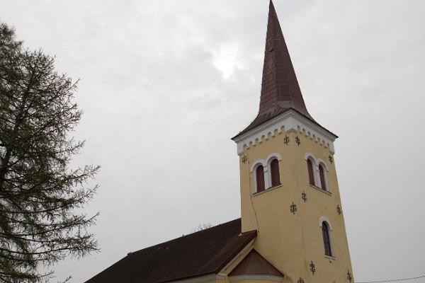 Ev.-luth. Petrikirche zu Kõpu (dt. Köppo)