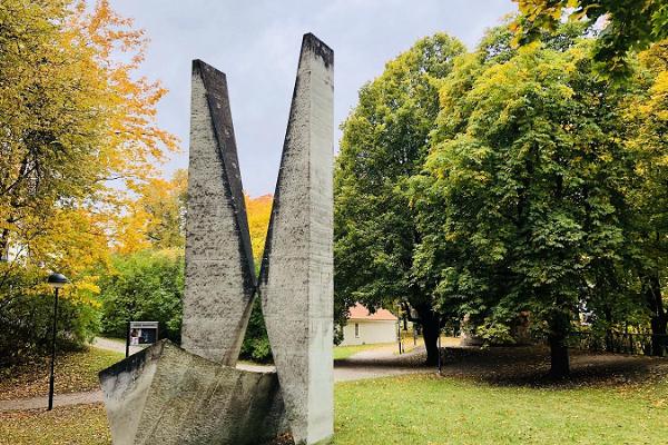 Frīdriha Georga Vilhelma Strūves piemineklis