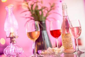 Alatskivi mõisamaitsed: kohalike maitsete pood ja veinikoda