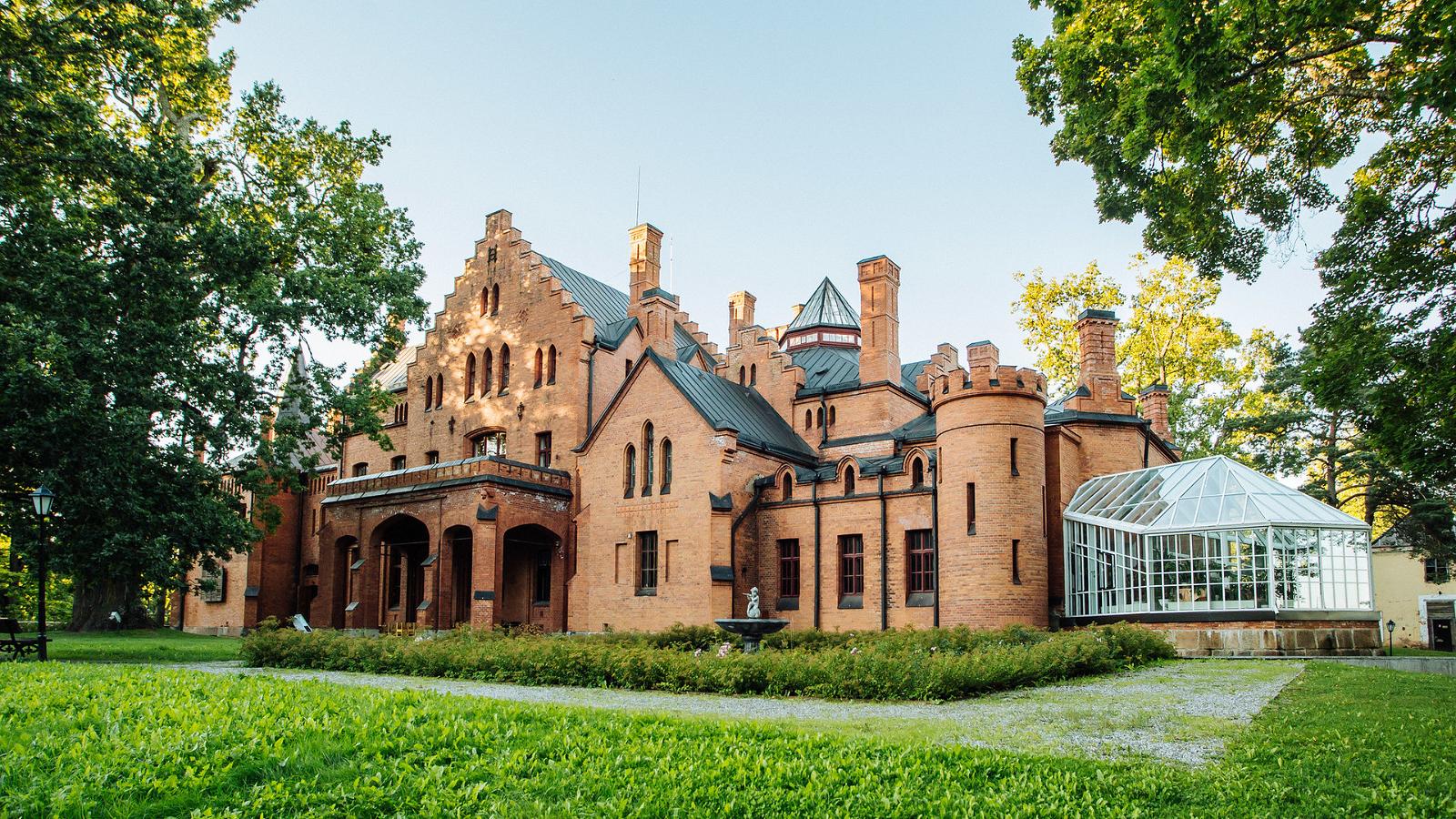 Luxurious manor holiday in Estonia