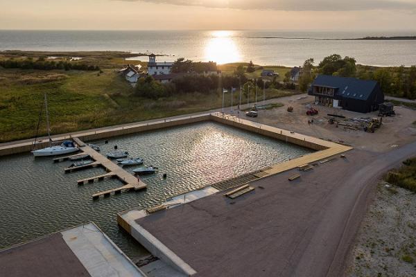 Varbla Semesterbyns hamn