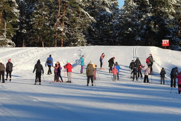 Skiing trails and ski rental at Jõulumäe Sports and Recreation Centre