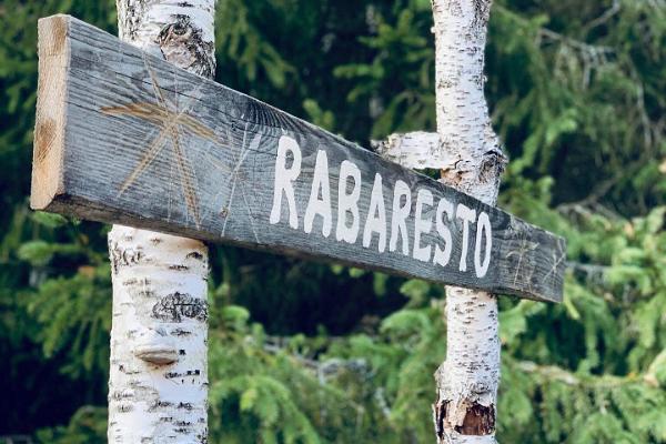 Kanottur till Rabaresto (restaurang i mossen)