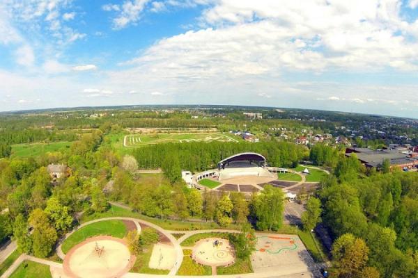 Дорожки для диск-гольфа в дендропарке Тяхтвере в Тарту