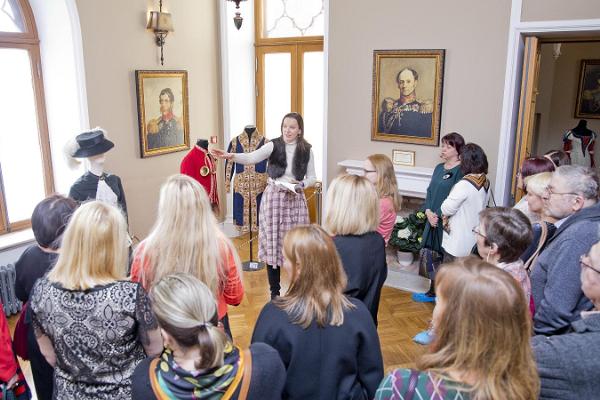 Замок и музей "Schloss Fall" в Кейла-Йоа