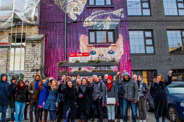 Первопроходческая экскурсия для ознакомления с таллиннским уличным искусством в Творческом городке Теллискиви
