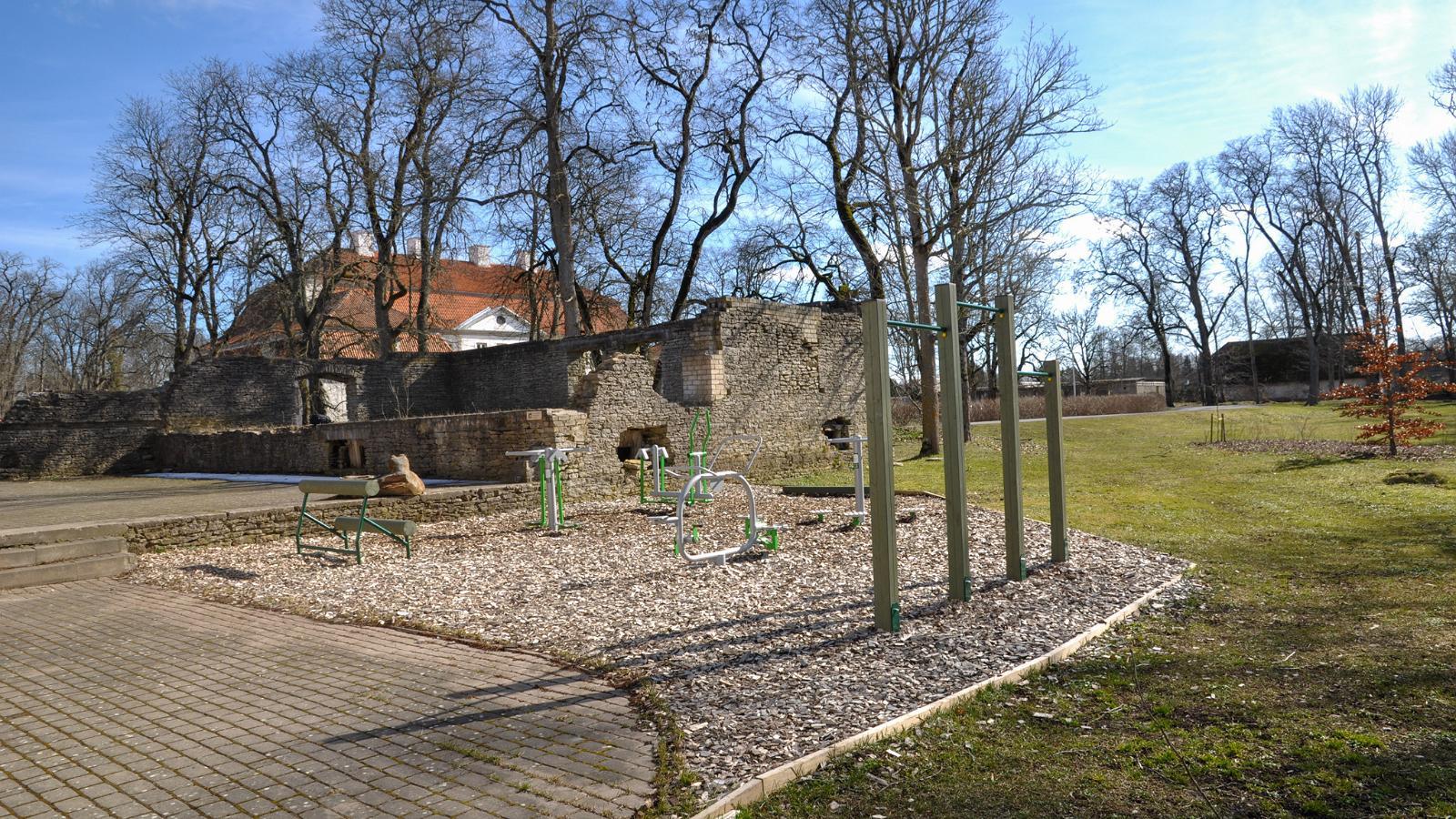 Suuremõisa outdoor gym
