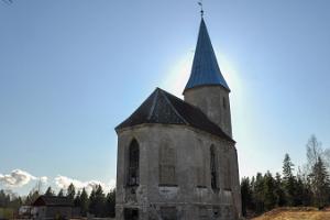 Paluküla kiriku varemed