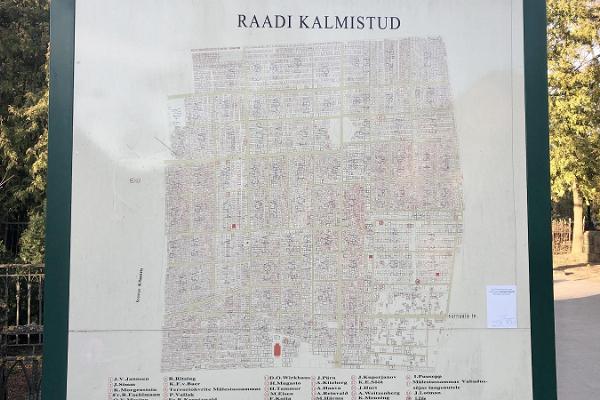 Raadi kalmistu