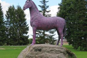 Hobuse monument Luunjas