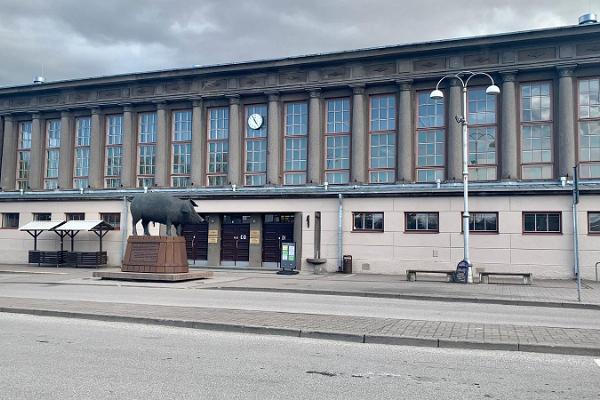 Markthalle in Tartu von außen
