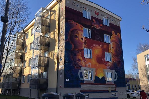 “Smartovkas” un sienu gleznojumi - ekskursija Tartu pilsētas brīvdabas galerijā