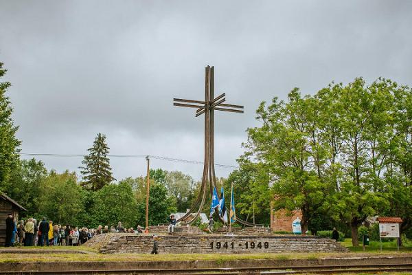 Das Denkmal für die Deportierten in Risti