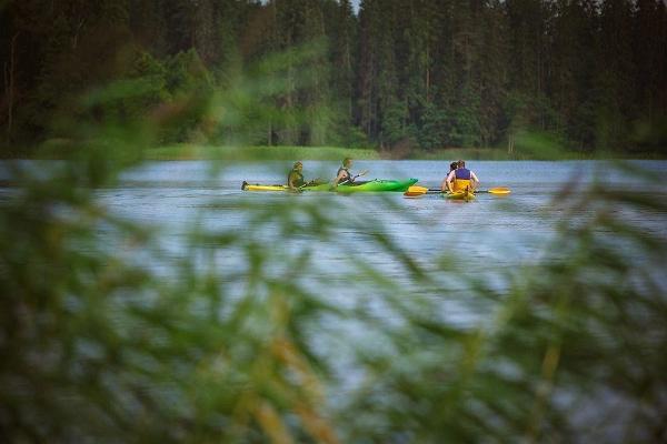 Kajakkiretket Pyhäjärvellä