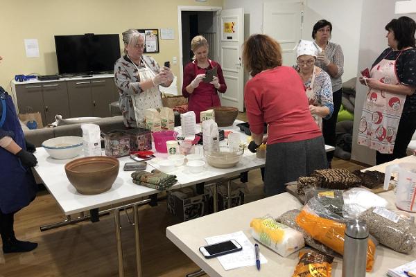 Workshop für Schwarz- und Weißbrot in der Backstube und der Touristeninformation Nõva Break