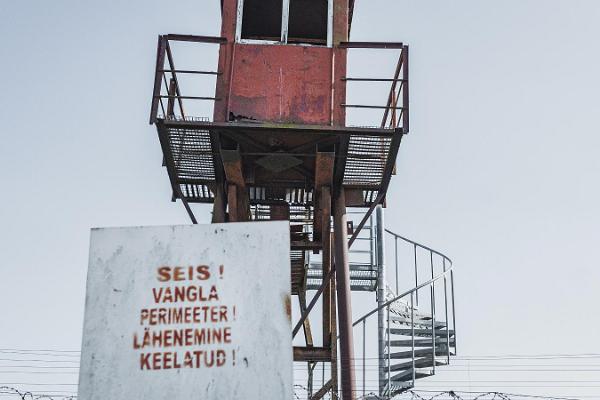 Wasserausflug im Tagebau von Rummu zusammen mit einer Exkursion des Gefängnisses von Murru