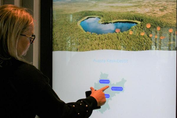 Electronic tourist information kiosk in the Tikupoiss restaurant 