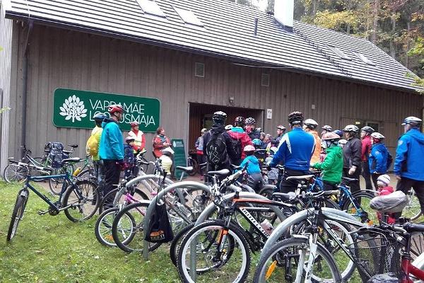 Fahrradtour auf Erumäe und ins Urtal Kavilda