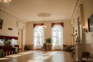 Залы для проведения семинаров в Куремааском дворце