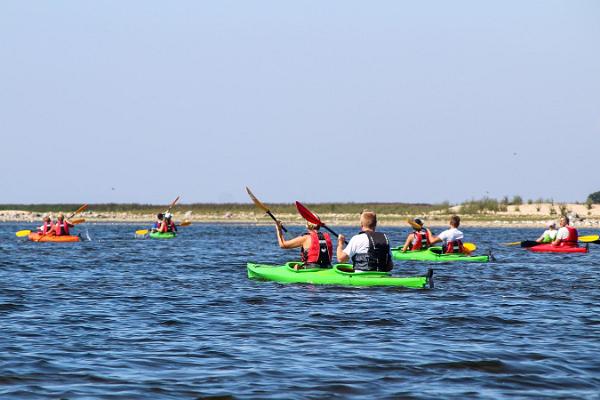 "Seikluspartner" izbrauciens ar lielajām kanoe laivām vai kajakiem uz Varblas saliņām