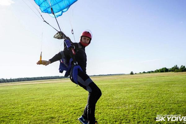 Skydiving with Skydive Estonia 