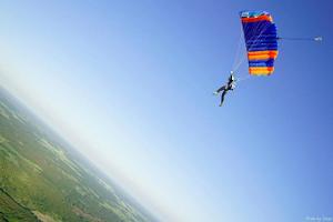 Fallschirmspringen des Estnischen Fallschirmclubs