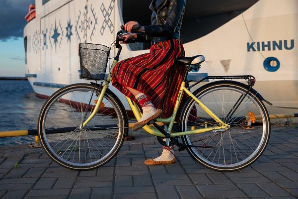 Fahrradverleih im Hafen von Kihnu