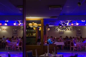 Toila SPA Hotelli restoran Mio Mare õhtusel ajal