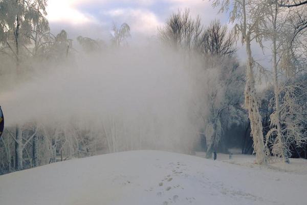 Tähtvere skiing tracks, snow cannon at work