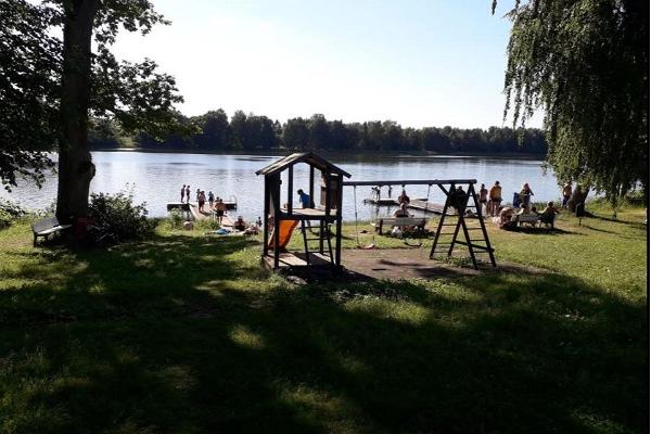 Strand des Sees Kiidjärve