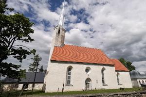 Die Kirche in Väike-Maarja